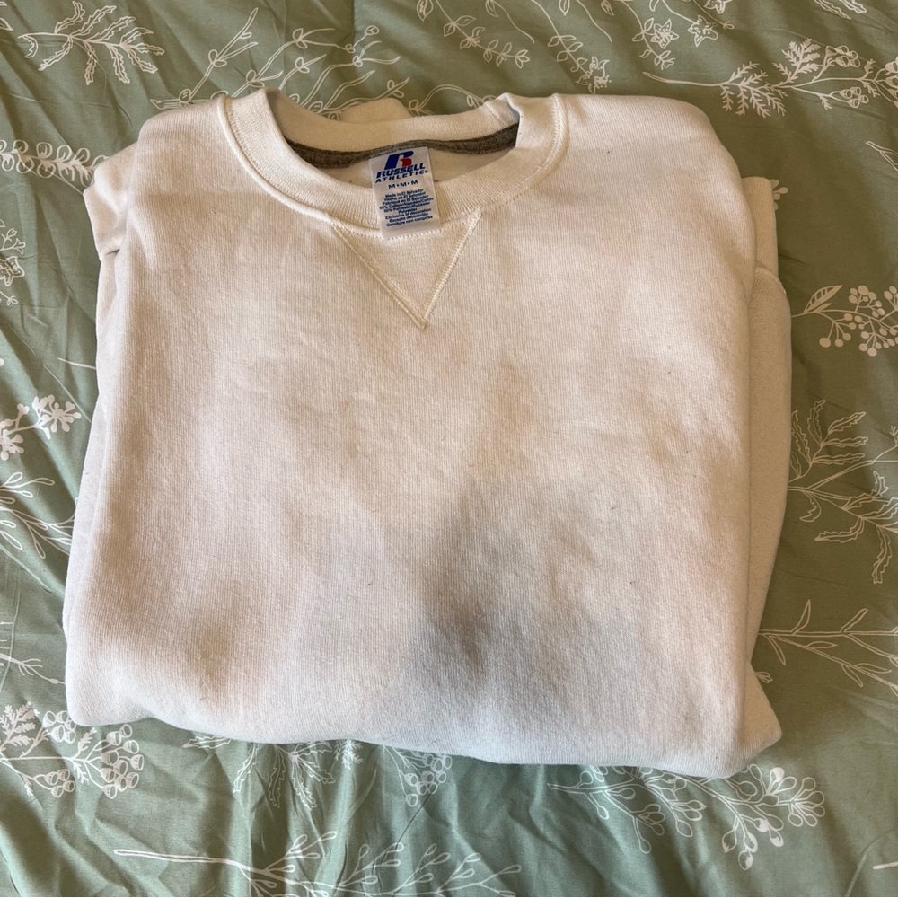 Russell Athletic Off-White Crewneck Sweater Classic Knit